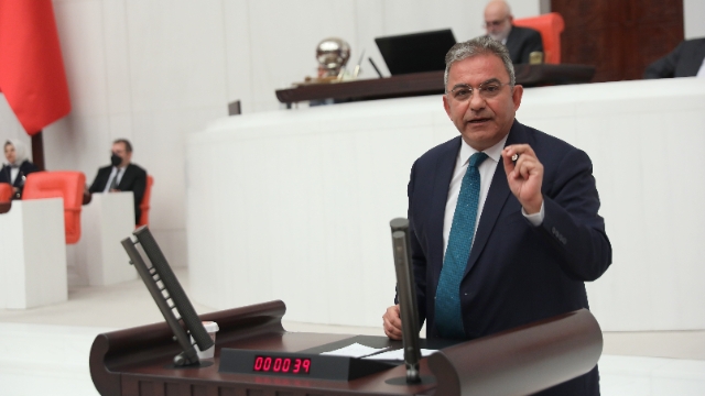 ‘TÜİK’e göre işsizlik artmıyor’