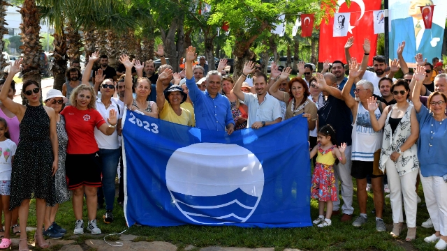 Muratpaşa’da mavi bayrak töreni