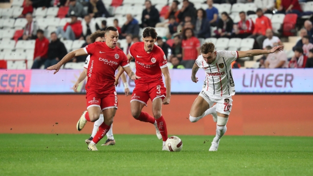 Antalyaspor 1 attı 3 kazandı