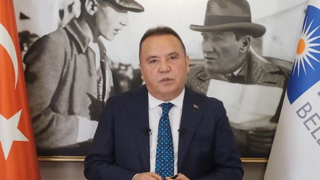 Muhittin Böcek gözaltına alındı