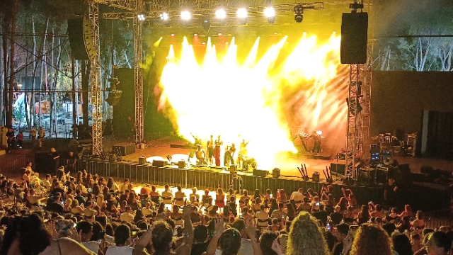Antalya Açıkhava’da Hande Yener Rüzğârı
