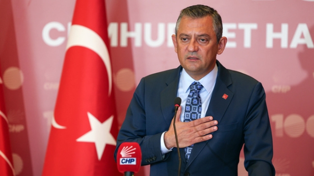 Özgür Özel’den Bahçeli’ye destek