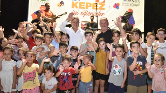 Avni Tolunay Mahallesi Sahne Kepez ile renklendi