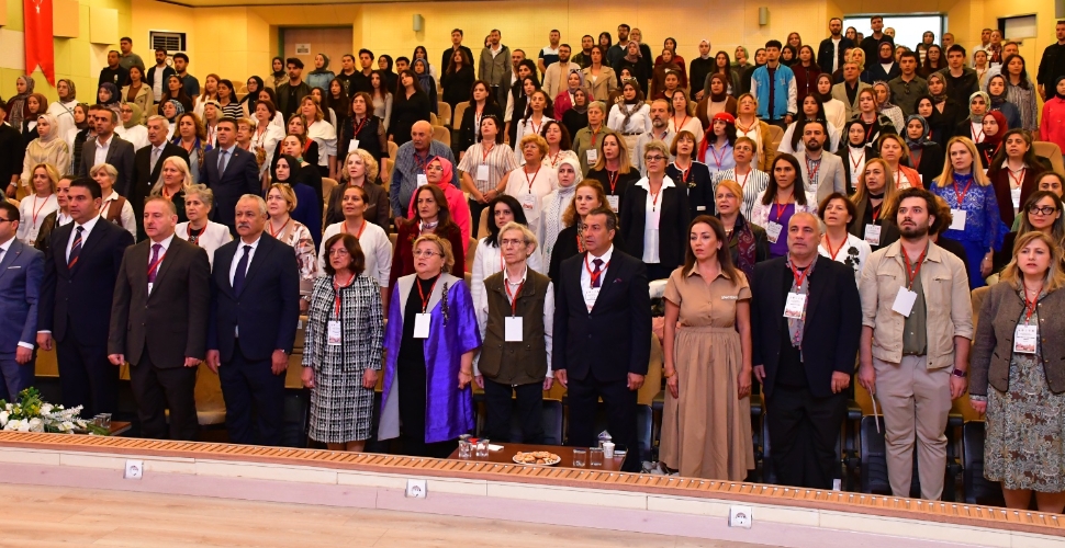 Öğretim Üyesine Türk Kültür ve Sanatına Katkı Ödülü