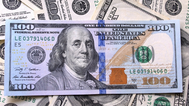 Dolar rekor tazeledi