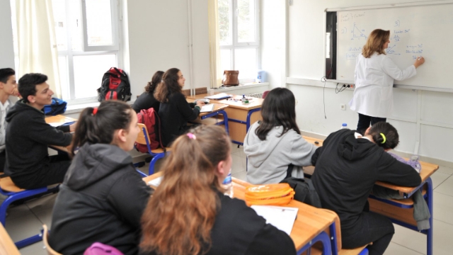 O ilde okullar tatil