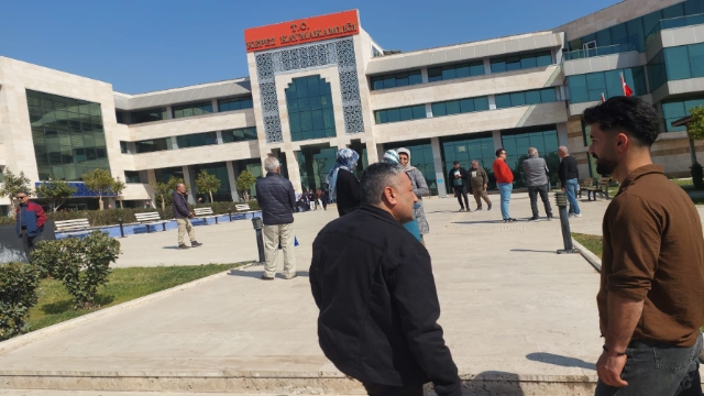 Kepez Kaymakamlığı’nda silah sesleri