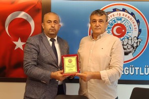 Ali Kuş bayrağı teslim aldı