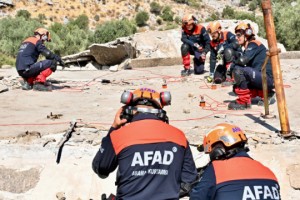Deprem saha tatbikatı yapıldı