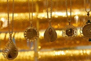 Altın rekor tazeledi