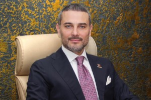 “Bayram, kardeşliğimizi ve dayanışmamızı yeniden hatırlama vaktidir”