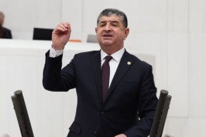 Cavit Arı’dan dolmuş şoförü savunması