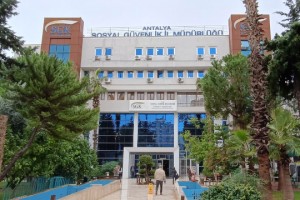 SGK Müdürü görevden uzaklaştırıldı