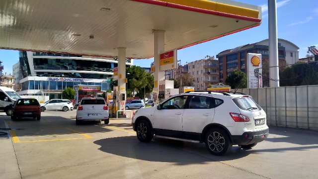 Benzin ve LPG fiyatı düştü