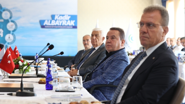 Sağlık çalışanları için ortak çağrı