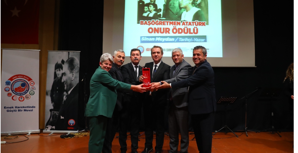 Sinan Meydan’a Atatürk Onur Ödülü