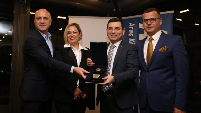 Tütüncü’den AKKDER’e övgü