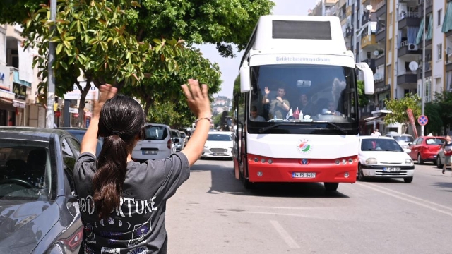 Tütüncü’den bayramlaşma turu