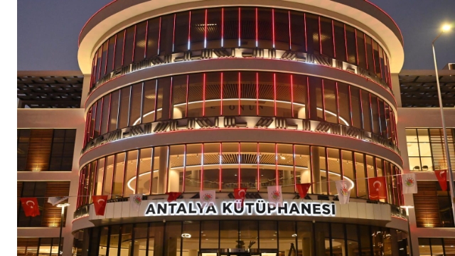 Akdeniz’in en büyüğü açıldı