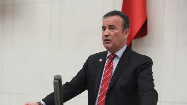 Böcek’e istifa çağrısı