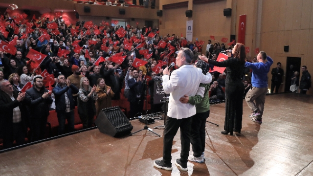 Usta sanatçılar anıldı