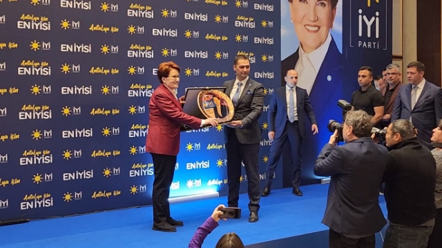 ‘Benim için namus borcudur’