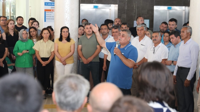 ‘Lakayıt personel istemiyorum’