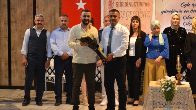 Şiir dinletisi mest etti