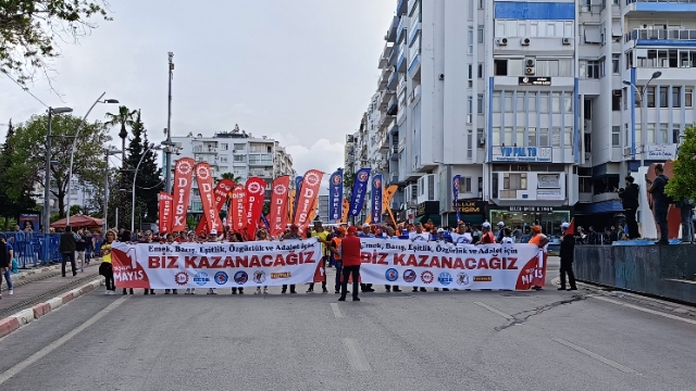 Antalya’da 1 Mayıs Coşkusu
