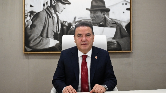 Muhittin Böcek’ten Anneler Günü Mesajı