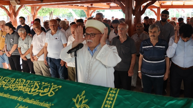 Antalya bir çınarını daha kaybetti