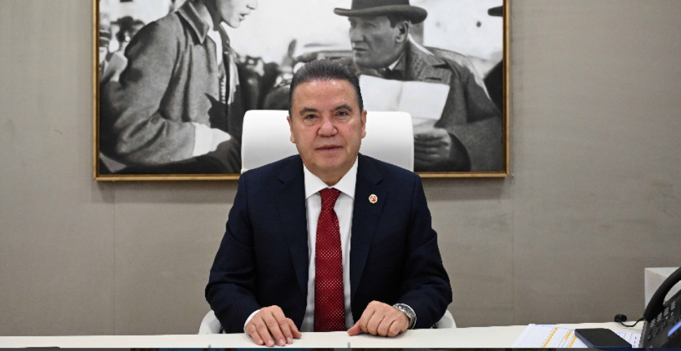 Başkan Böcek tutuklandı