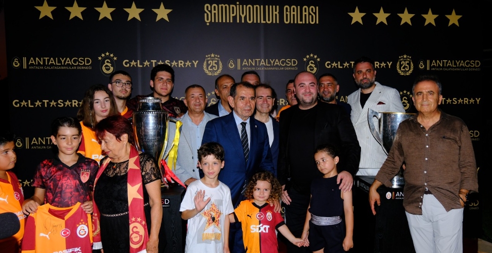 Droneli Şampiyonluk balosu