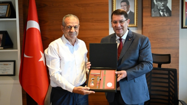 Dere: “Biz biriz, beraberiz”