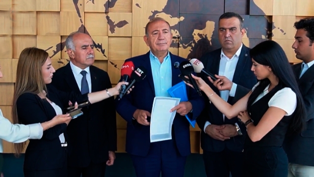 Kayyumluğu devam edecek