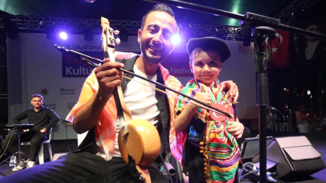 Kepez Kültür Festivali’nde Yörük ateşi yandı