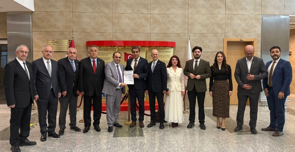 Ali Adnan Kaya mazbatasını aldı