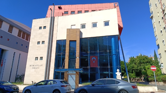 Mimarlardan Akaryakıt Tesisi Planına Dava