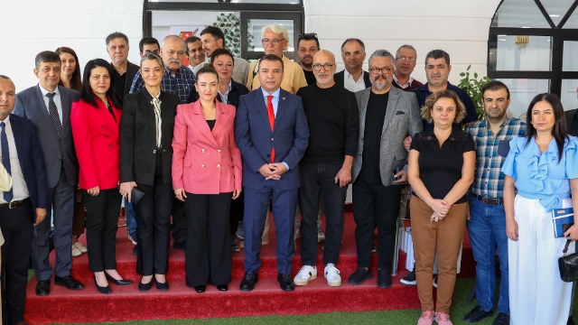 Büşra Özdemir’den Çalışan Gazeteciler Günü Mesajı