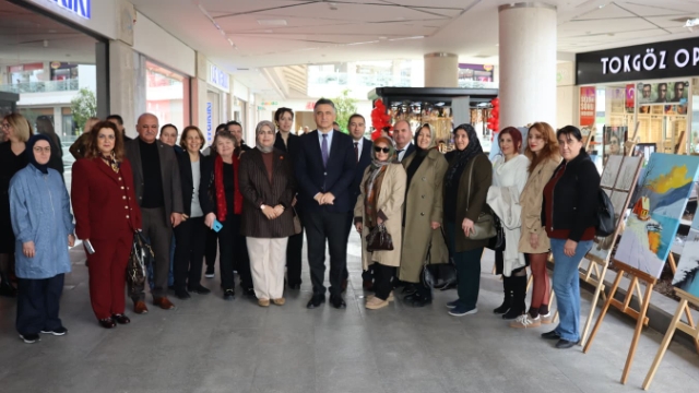 Resim Sergisi Sanatseverlerle Buluştu