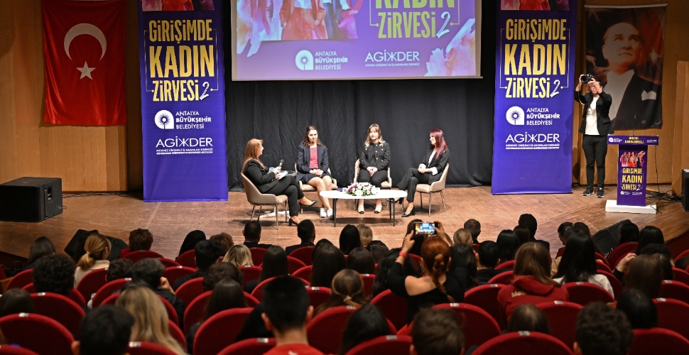 “Antalya’nın en büyük gücü üreten ve geleceğe inanan kadınlardır”