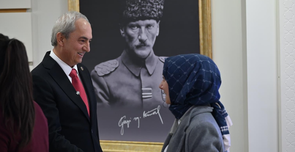 Kepez’de bayram sevinci personelle paylaşıldı