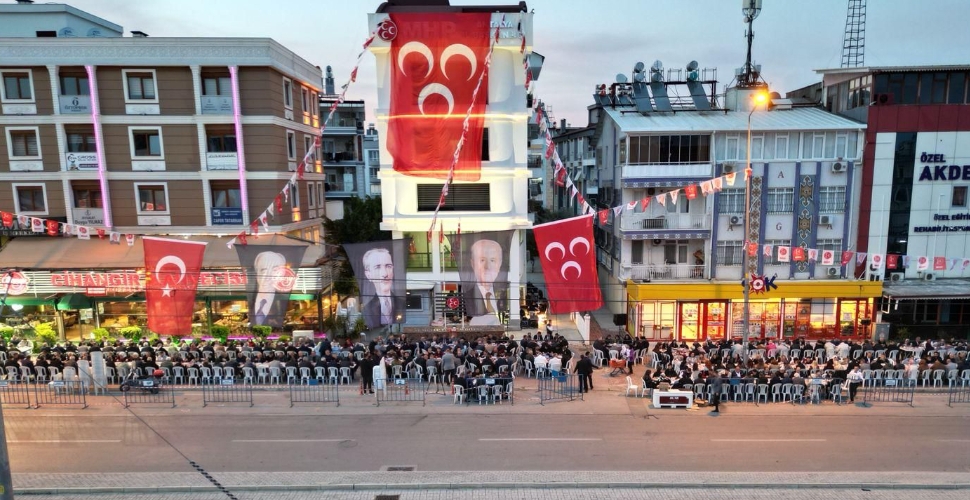 MHP Antalya Teşkilatı iftarda buluştu