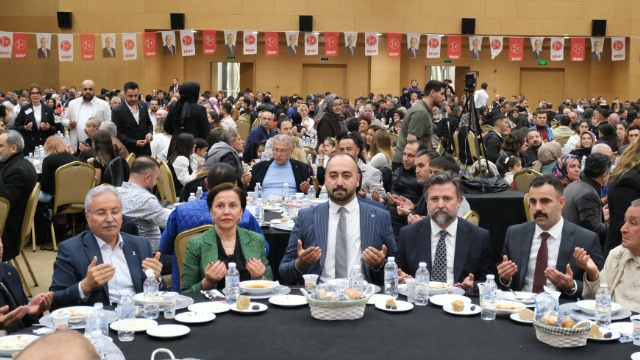 MHP Kepez'den iftar etkinliği