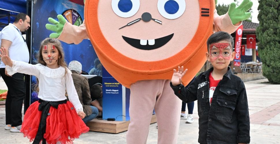 Antalya’da 23 Nisan coşkusu başladı