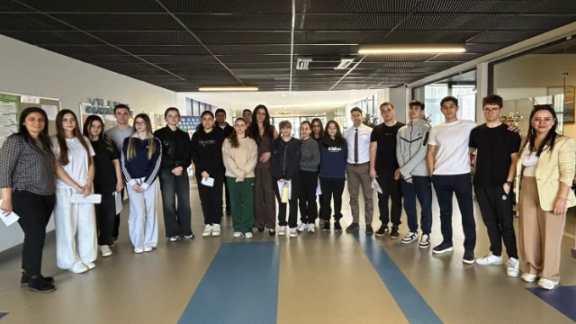 Senay Türk, Antalya Girne Koleji’nde Gençlerle Buluştu