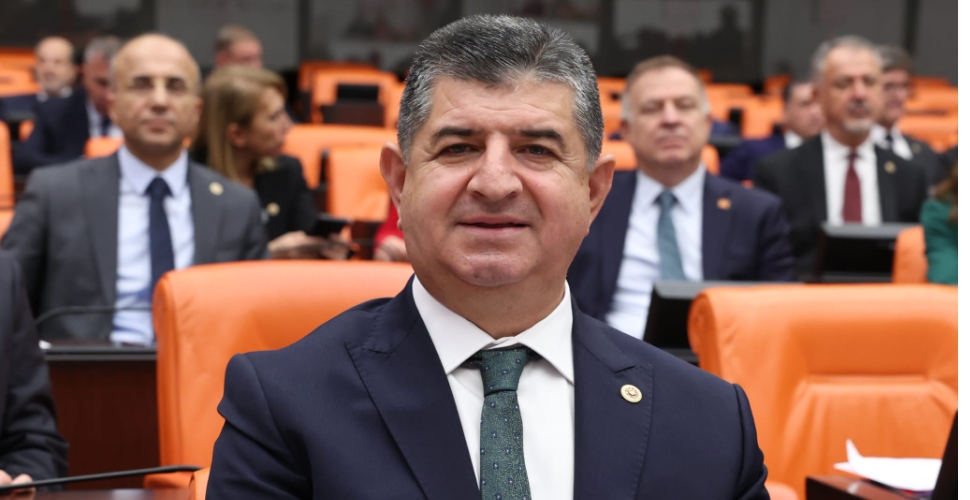 Cavit Arı’dan bayram mesajı