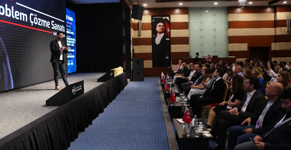 Genç Bilişim Zirvesi Antalya’da Gerçekleştirildi