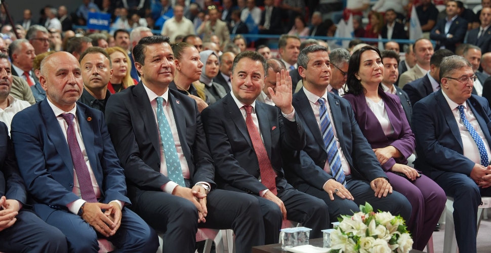 Babacan Yeni İttifak İçin Düğmeye Bastı