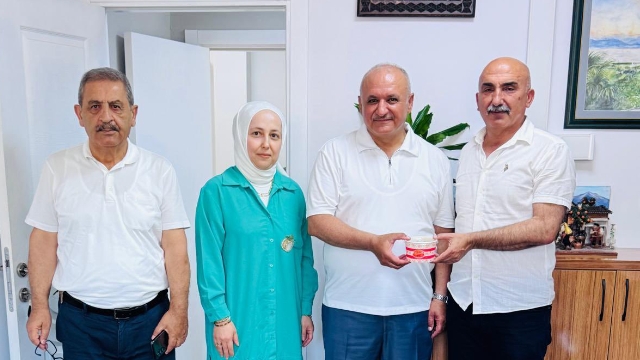 Eğitim Bir-Sen’den Aşure İkramı